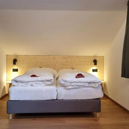 Hotel Les Amis-2