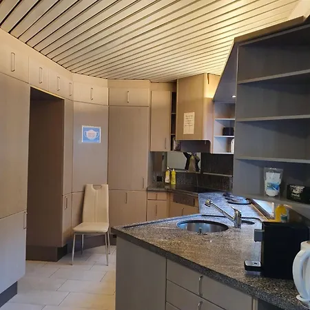 Viktoria Budget Hostel-2