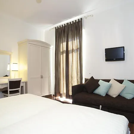 Hotel Riviera-3