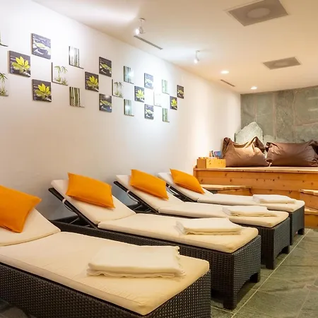 Hotel Chesa Surlej-3