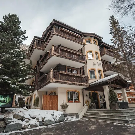 La Perle Apartments-3