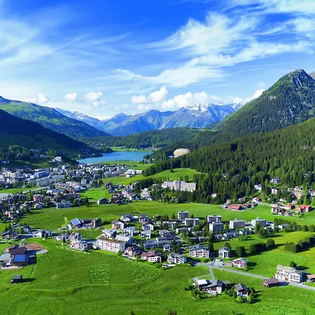Hilton Garden Inn Davos-3