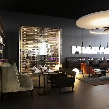 Novotel Basel City-3