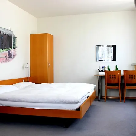 Hotel Muenchnerhof-2