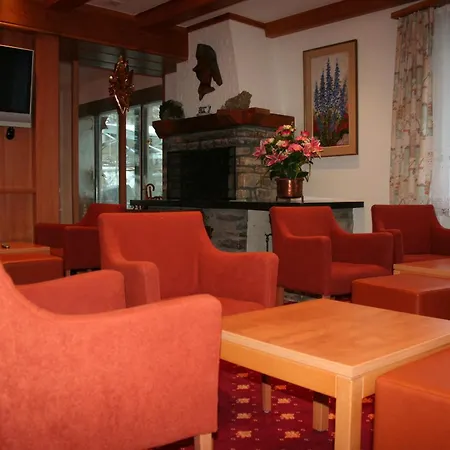 Typically Swiss Hotel Taescherhof-2
