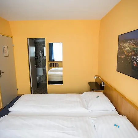X-Tra Hotel-3
