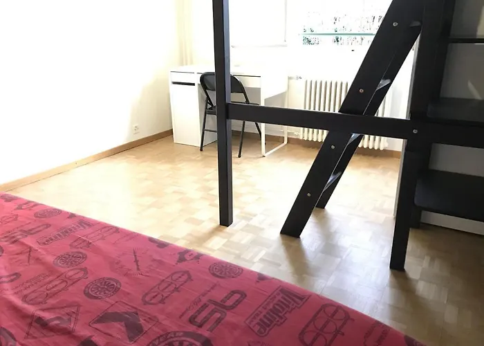 Geneva GVA Genève Bernex - Homestay tramwayTPG14 - ViaRhôna