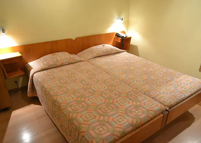 Hotéis perto de Relógio de Flores