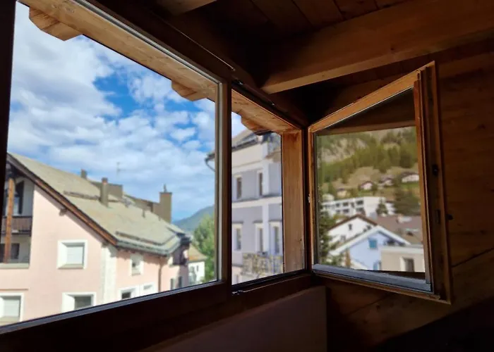 Bed and Breakfast Weisses Kreuz - Crusch Alva Samedan