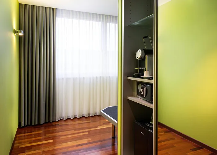 Boutique Holiday Inn Zürich Messe, an IHG Hotel