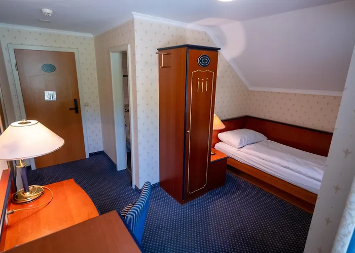 Haus Am See Lakefront Rooms On Lake Thun Self Check-In Digital Reception Oberhofen