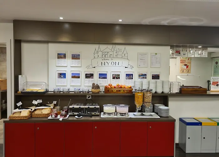 Nyon Hostel