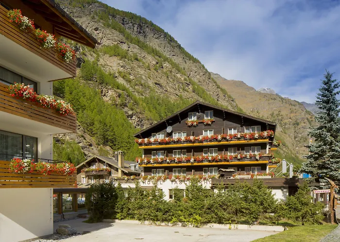 Typically Swiss Hotel Taescherhof