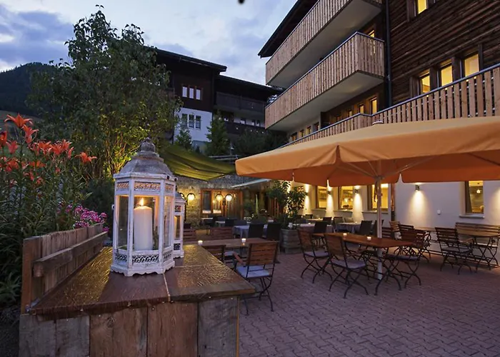 Hotels in Nax