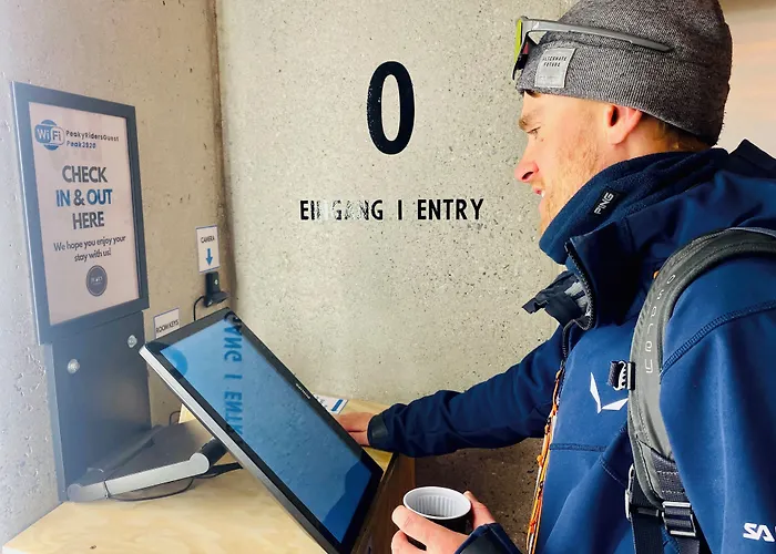 Peaky Riders Self Check-In Hotel Zermatt