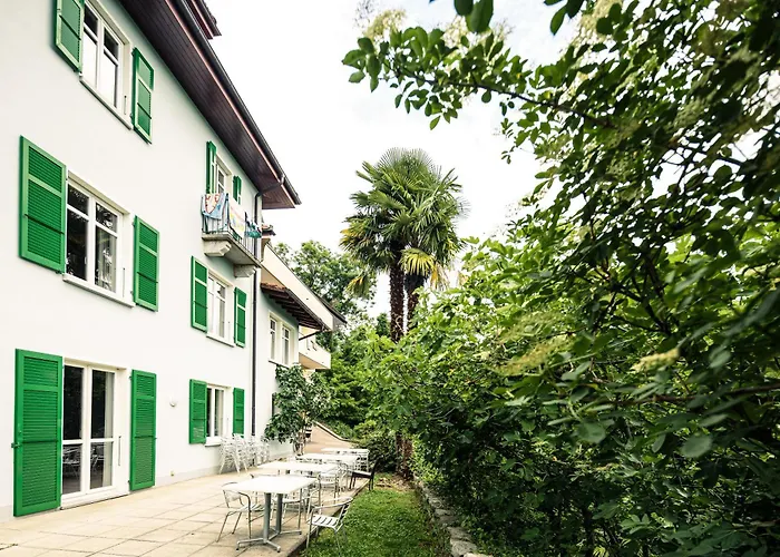 Hotels in Pura